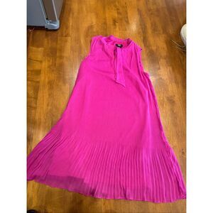 DKNY Pleated Sleeveless Shift Dress Pink Tie Neck Size 12 Flowy Lightweight